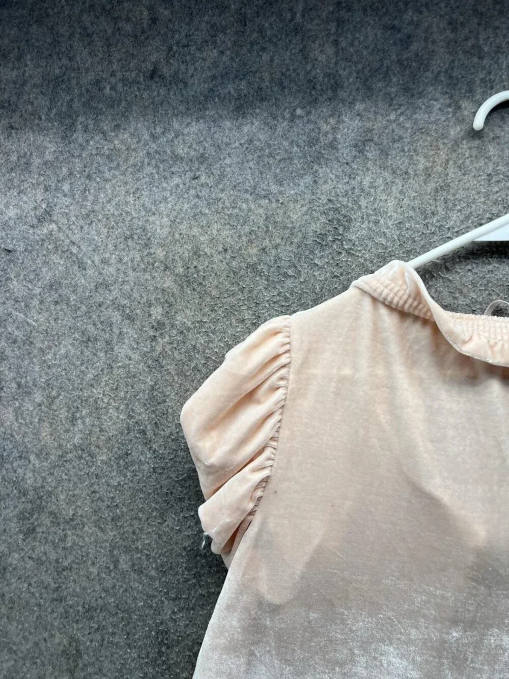 Free People Blouse Women XS Pink Velour Puff Sleeve Ruffle Scoop Neck Top